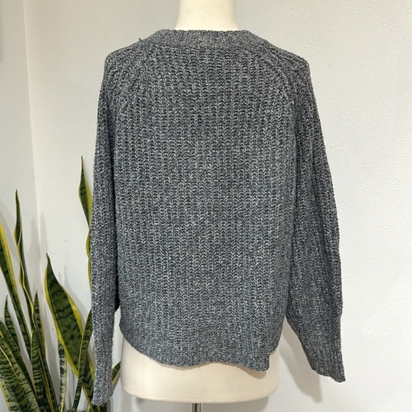 Know . One . Cares Sweater - Picture 4 of 9